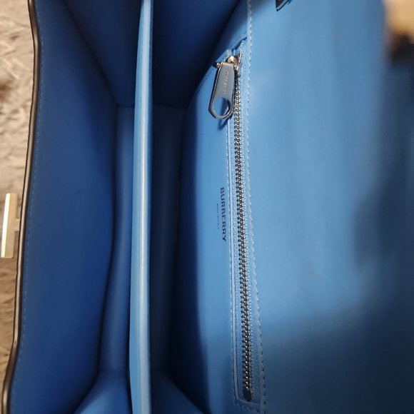 BURBERRY Bright Sky Blue Crosbody Bag - Picture 11 of 16
